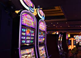7qualis Dealers en vivo hablan español